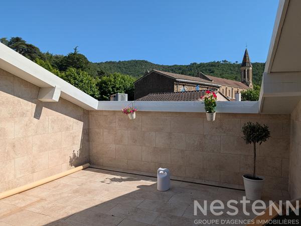 Exclusivité NESTENN : Superbe appartement 4 pièces avec terrasse à Collobrières