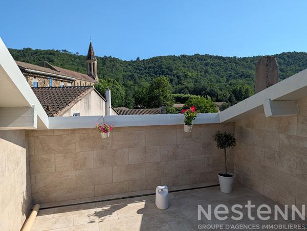 Exclusivité NESTENN : Superbe appartement 4 pièces avec terrasse à Collobrières