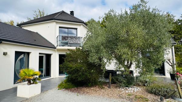 MAISON CONTEMPORAINE A VENDRE ROMORANTIN NORD