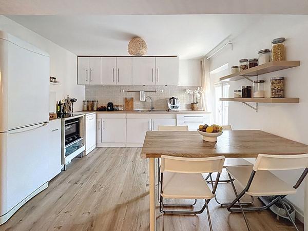 A VENDRE EXCLUSIVITE ! GRAND APPARTEMENT T2 bis / 3 pièces de 60m² - Proche des commodités !