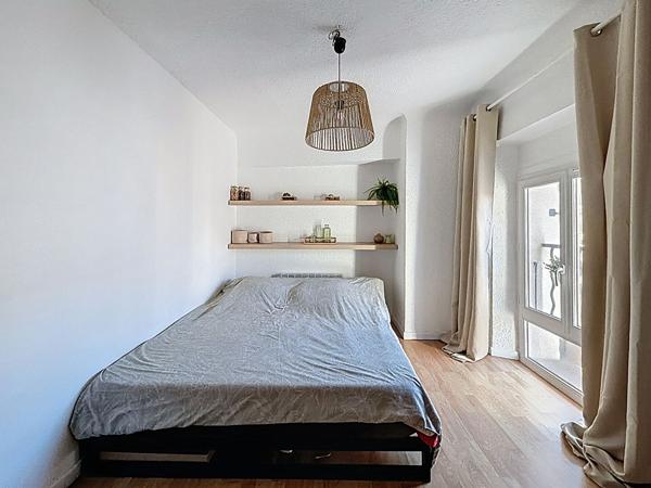 A VENDRE EXCLUSIVITE ! GRAND APPARTEMENT T2 bis / 3 pièces de 60m² - Proche des commodités !