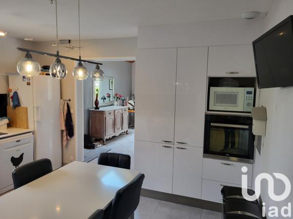 Maison à vendre 7 pièces 195 m² Luynes