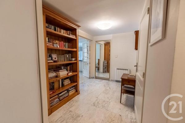 Appartement T3 à vendre  3 pièces - 105 m 2   MEYLAN  - 38