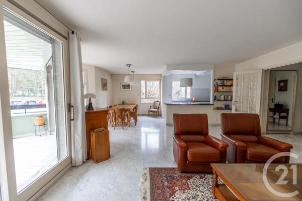 Appartement T3 à vendre  3 pièces - 105 m 2   MEYLAN  - 38