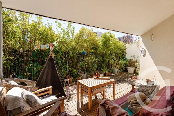 Appartement T3 à vendre  3 pièces - 105 m 2   MEYLAN  - 38