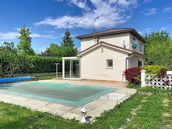 Belle Maison à Saint Maurice de Gourdans, 6 pièces , 135m² avec piscine, garage, terrain 1000m².