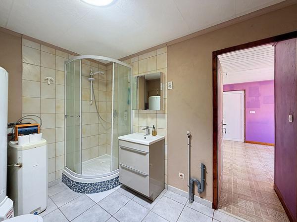Belle Maison à Saint Maurice de Gourdans, 6 pièces , 135m² avec piscine, garage, terrain 1000m².