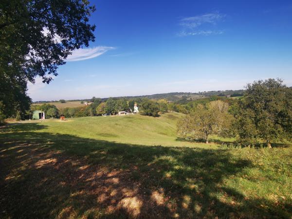 Propriété de 2 maisons avec piscine sur 11ha Armous et Cau (Gers)