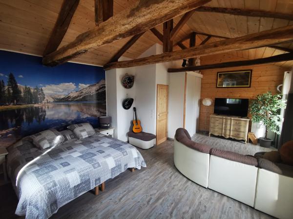 Propriété de 2 maisons avec piscine sur 11ha Armous et Cau (Gers)