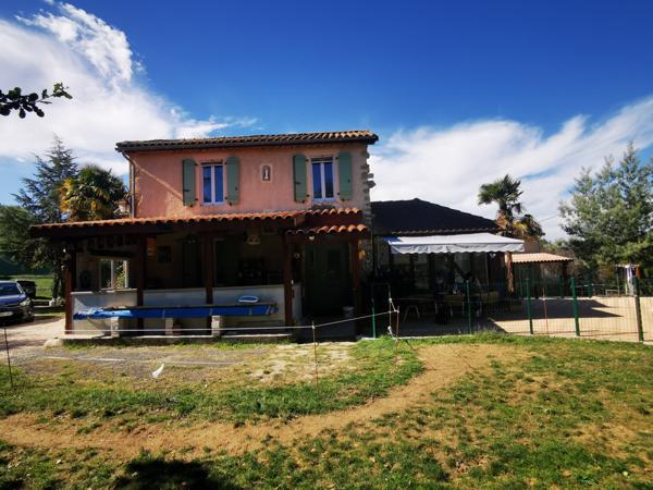 Propriété de 2 maisons avec piscine sur 11ha Armous et Cau (Gers)