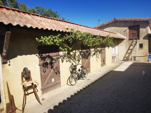 Propriété de 2 maisons avec piscine sur 11ha Armous et Cau (Gers)