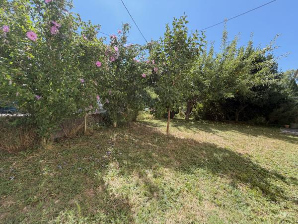 245.000 € - Belle maison individuelle récente (2011) avec garage et terrain - au coeur de St Laurent du Pont (