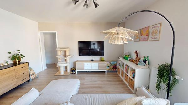 Appartement Romainville 3 pièce(s) 64.05 m2