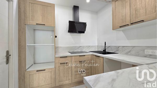 Maison à vendre 4 pièces 101 m² Saint-Laurent-d'Aigouze