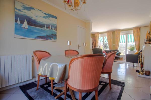 Maison Thorigny Sur Marne 7 pièce(s) 1646 m2