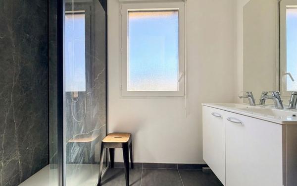 Maison à vendre    5 pièces • 109,83 m2 Villiers-sur-Marne