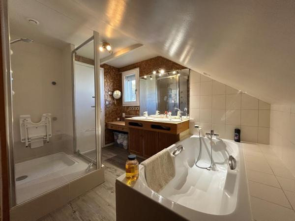 Maison de ville atypique et lumineuse – 135 m² – Marmande