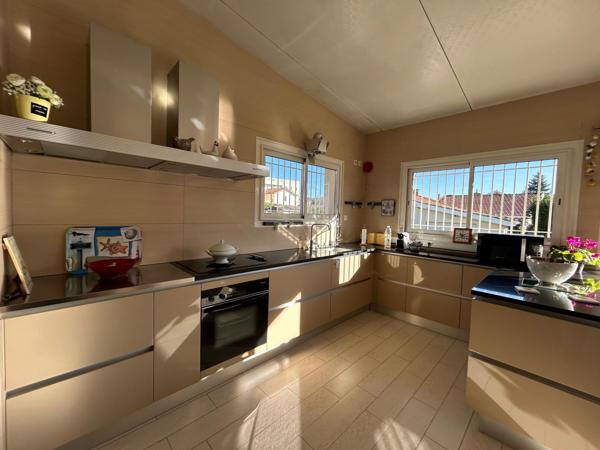 Maison de ville atypique et lumineuse – 135 m² – Marmande