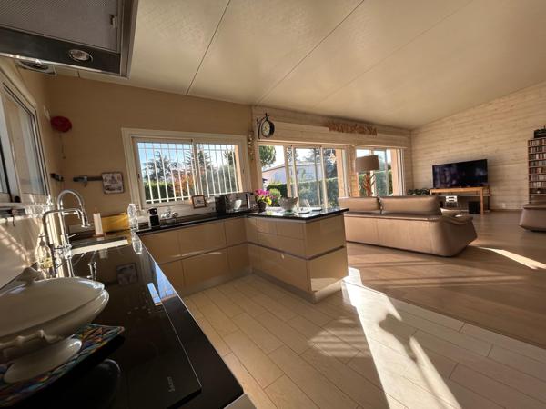 Maison de ville atypique et lumineuse – 135 m² – Marmande