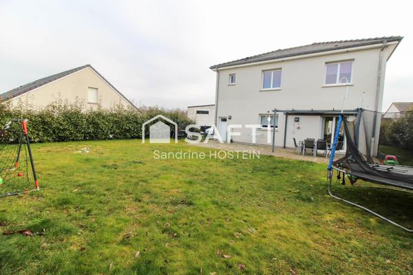 Jolie Maison Individuelle avec 4 chambres!