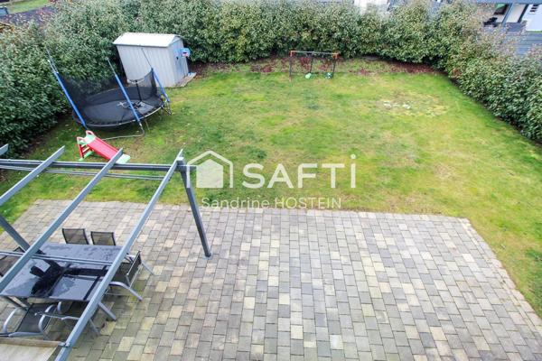 Jolie Maison Individuelle avec 4 chambres!