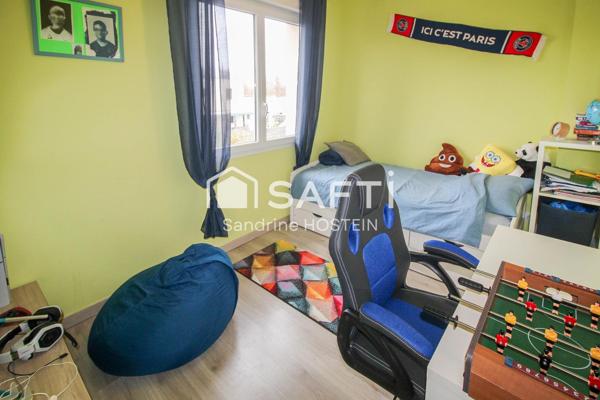 Jolie Maison Individuelle avec 4 chambres!