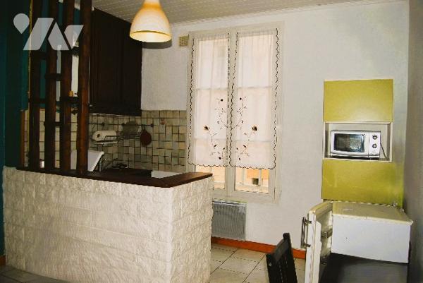 SAINT-CLOUD - Appt 2 pièces traversant 27 m2 lumineux 1er étage