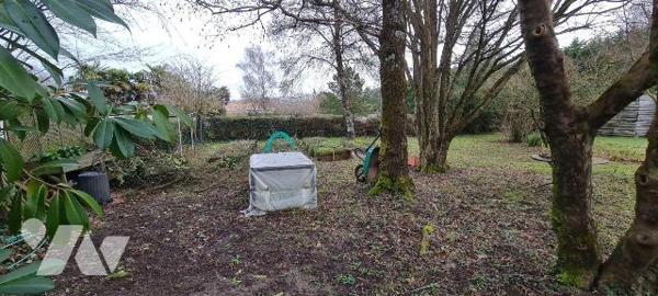 A vendre Charente Maritime,MEDIS Maison d comprenant à l'étage : entrée, cuisine aménagée, séjo...