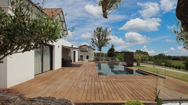 EXCLUSIVITÉ VUE PYRÉNÉES – 10MN CARBONNE CONTEMPORAINE + DÉPENDANCE