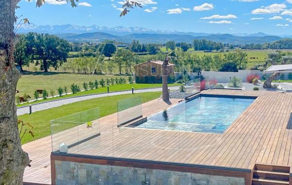 EXCLUSIVITÉ VUE PYRÉNÉES – 10MN CARBONNE CONTEMPORAINE + DÉPENDANCE