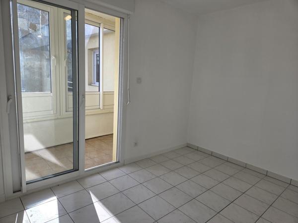 Appartement de 2003, 3 chambres, ascenseur, terrasse
