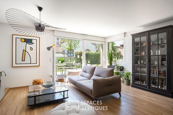 Duplex contemporain avec jardin paysagé