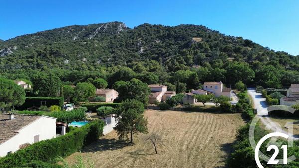 Terrain à vendre  2580 m 2   CARPENTRAS  - 84