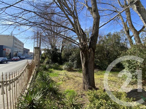 Terrain à vendre  2580 m 2   CARPENTRAS  - 84
