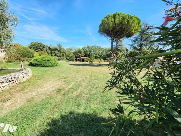 BOURG SAINT ANDEOL, VILLA AVEC PISCINE