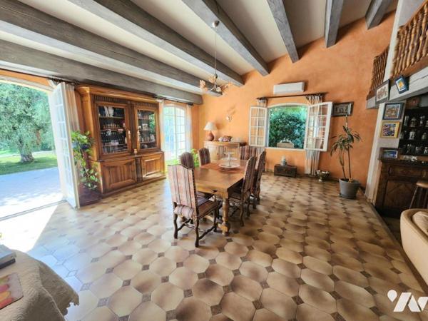 BOURG SAINT ANDEOL, VILLA AVEC PISCINE