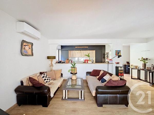 Appartement F2 à vendre  2 pièces - 57 m 2   NICE  - 06