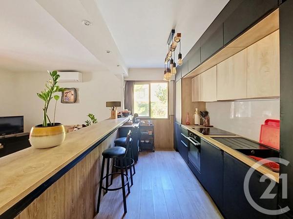 Appartement F2 à vendre  2 pièces - 57 m 2   NICE  - 06