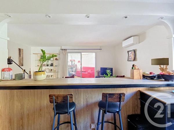Appartement F2 à vendre  2 pièces - 57 m 2   NICE  - 06
