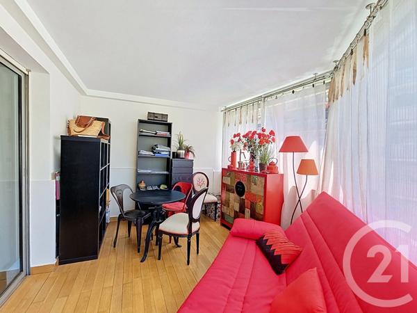 Appartement F2 à vendre  2 pièces - 57 m 2   NICE  - 06