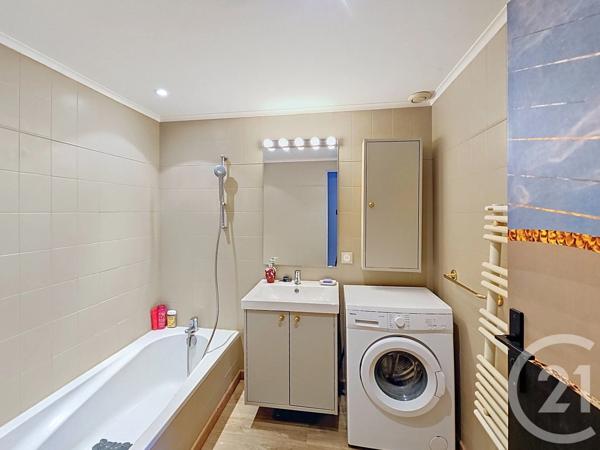 Appartement F2 à vendre  2 pièces - 57 m 2   NICE  - 06