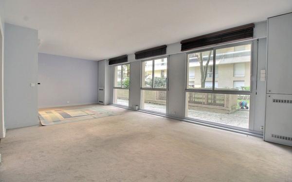 Appartement à vendre    3 pièces • 105,40 m2 Paris 7