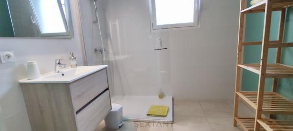 Maison de caractère entièement rénovée avec gîte, chambre d'hôtes, piscine et revenus locatifs