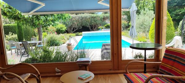 Maison de caractère entièement rénovée avec gîte, chambre d'hôtes, piscine et revenus locatifs