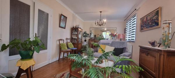 Proche PERIGUEUX. Viager occupé d'une maison 130m2 sur une personne de 84 ans