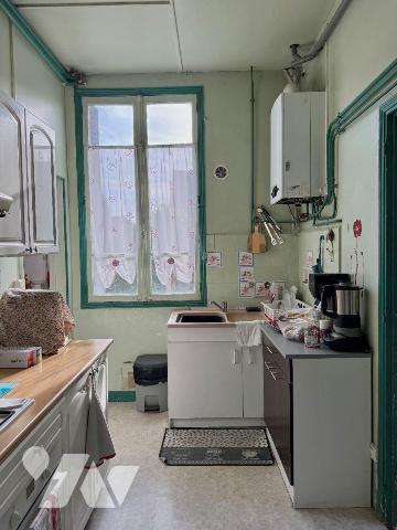 Immeuble à Vendre à Troyes (10000) en Aube (10)

Immeuble mixte d'une surface totale d'enviro...