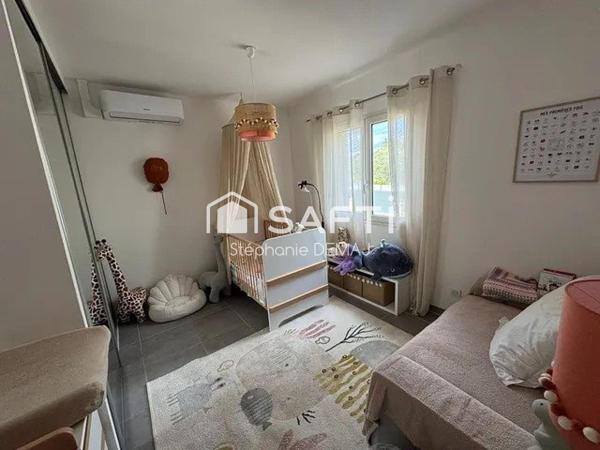 VILLA PLAIN PIED GARAGE PISCINE VERANDA TERRASSES