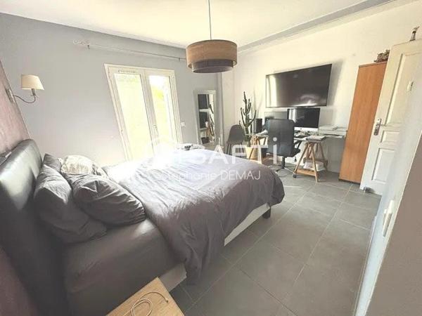 VILLA PLAIN PIED GARAGE PISCINE VERANDA TERRASSES