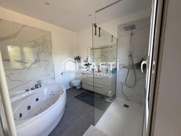 VILLA PLAIN PIED GARAGE PISCINE VERANDA TERRASSES