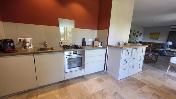 Manoir du XIII ème siècle, 330 m², 6 suites, 1 gîte et des vues époustouflantes